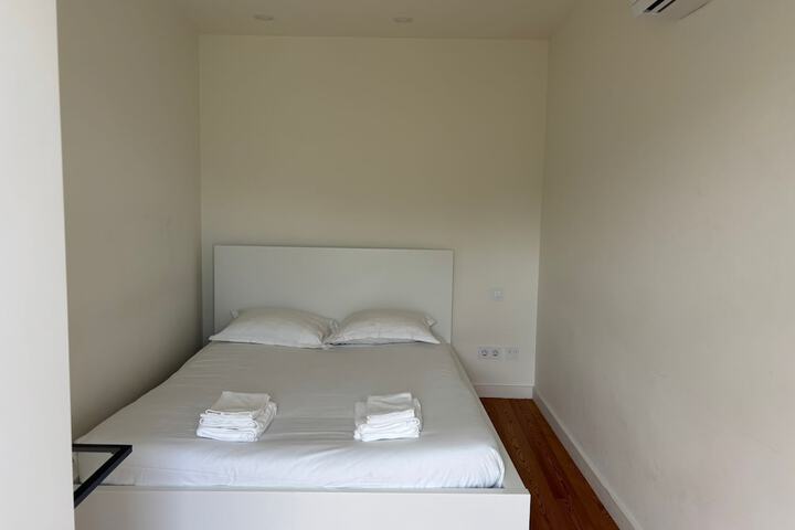 Room 82 of 287
