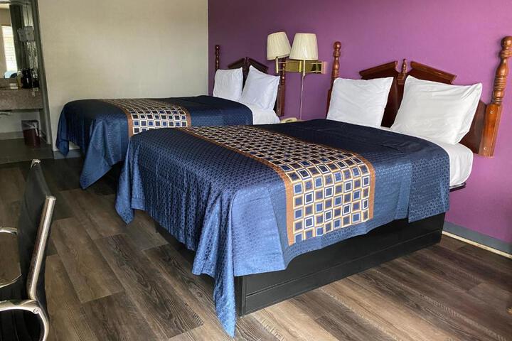 2 Double Beds (1 of 2)