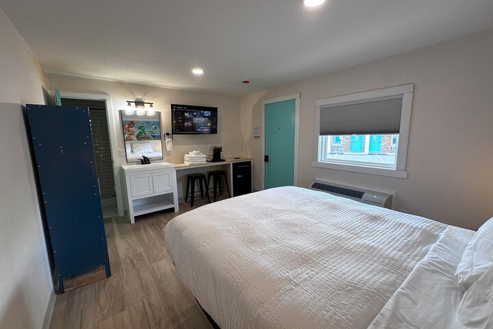 Room 15 of 51