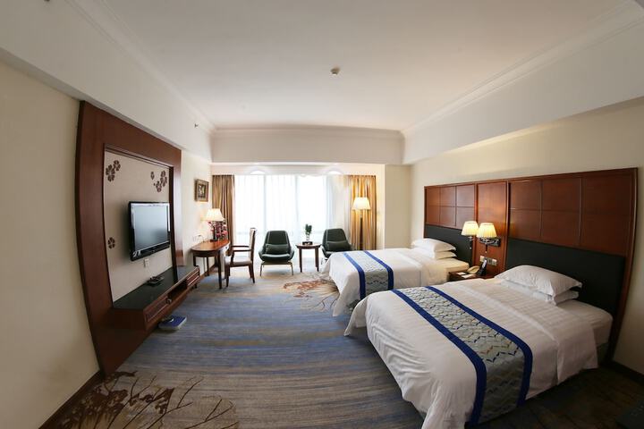 Room 8 of 44