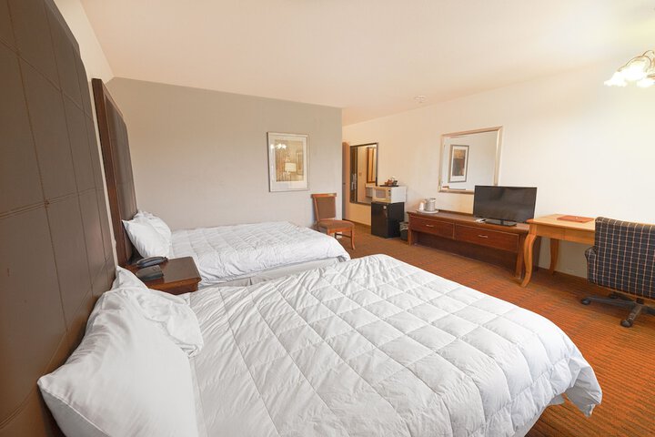 2 Double Beds (18 of 22)