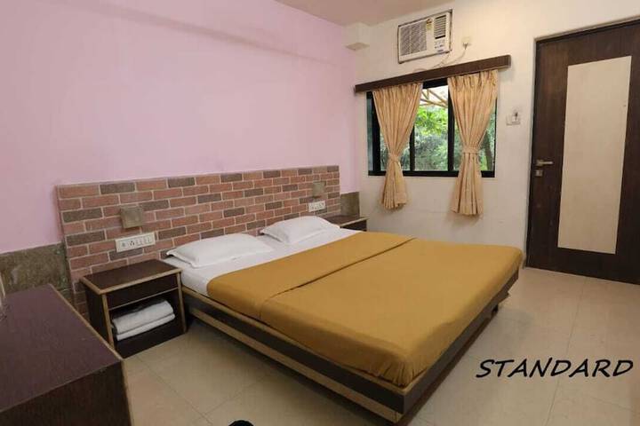 Room 2 of 19