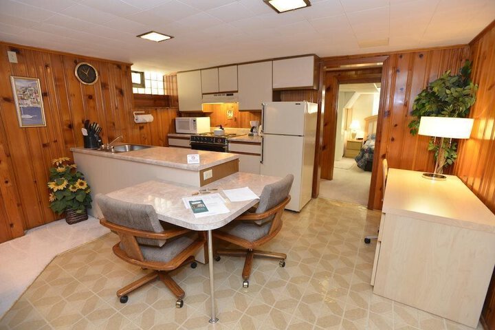 Image of FRIENDSHIP SUITES