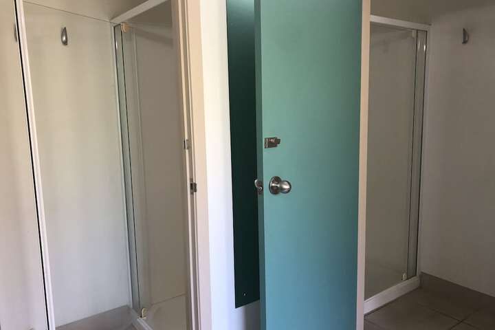 Room 64 of 143