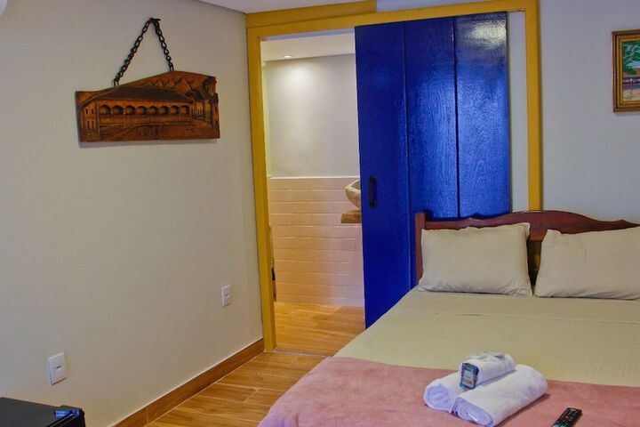 Room 8 of 31