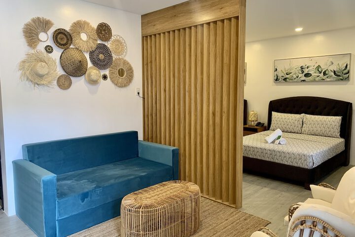 Room 28 of 69