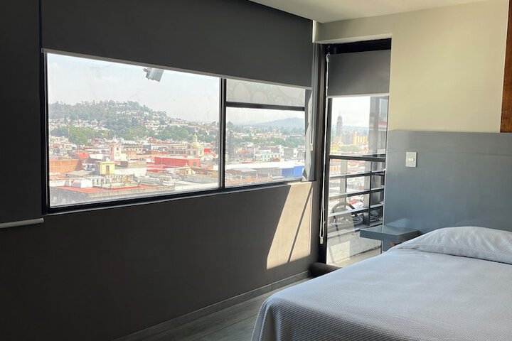 Room 13 of 266