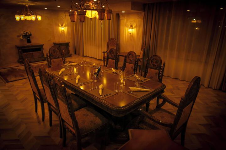 Dining 41 of 49
