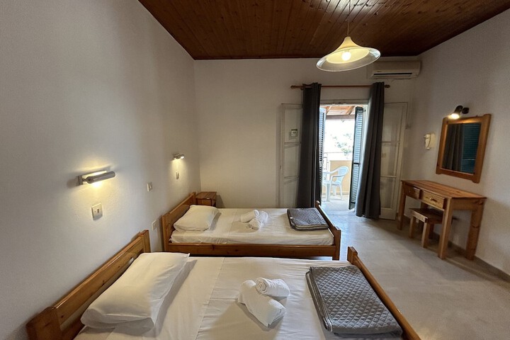 Room 6 of 20