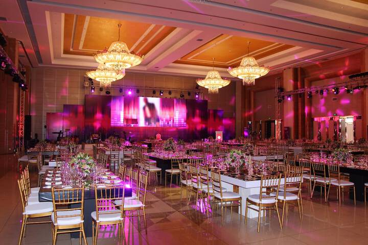 Ballroom/Hall 44 of 46