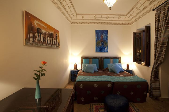 Room 18 of 159