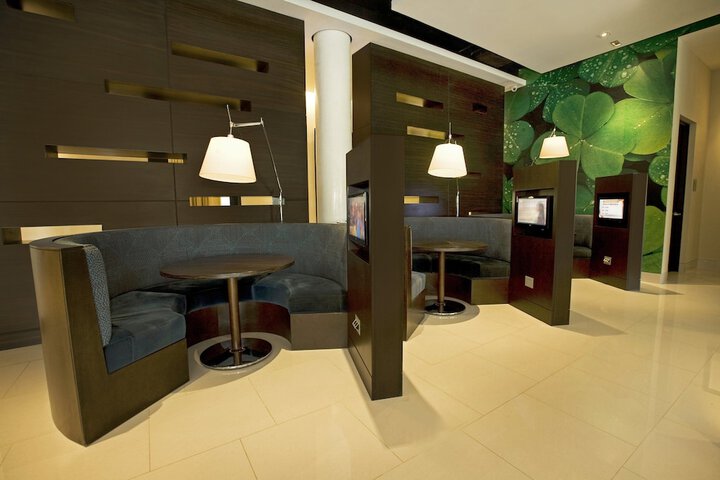 Guest Lobby