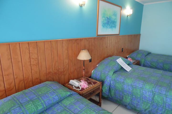 Room 6 of 34