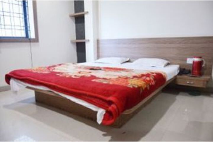 Vista Rooms at Tukoganj