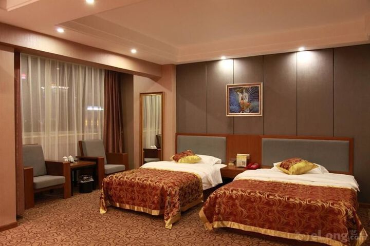 Room 14 of 30
