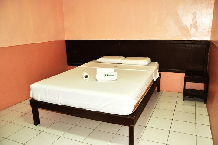 Room 18 of 31