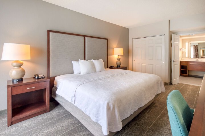 2 Queen Beds 1 Bedroom Suite (51 of 52)