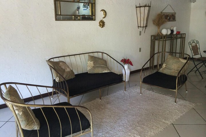 Room 21 of 40