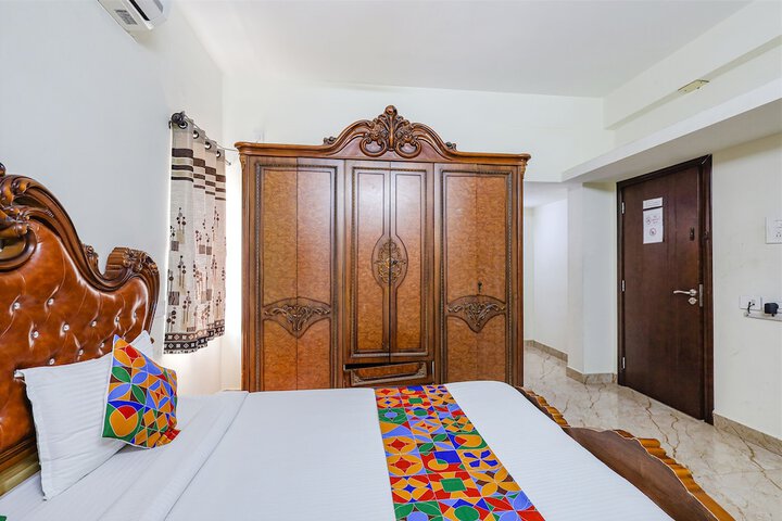 Room 16 of 34