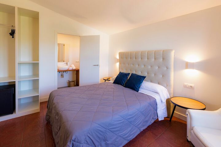 Room 33 of 89