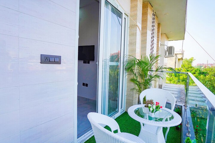 Terrace/Patio 23 of 28
