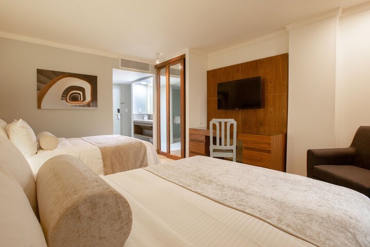 Room 12 of 61