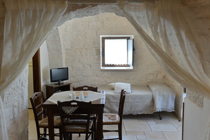 Room 25 of 60