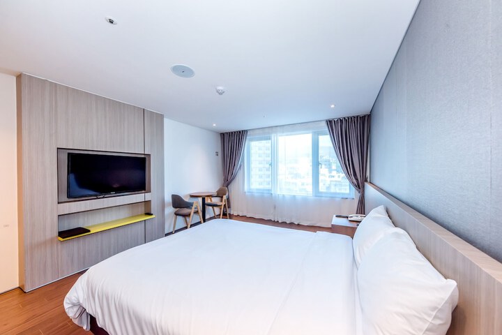 Room 45 of 84