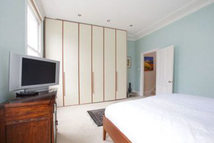 Room 8 of 15