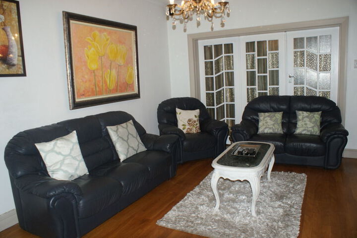 Hotel Suite Photo