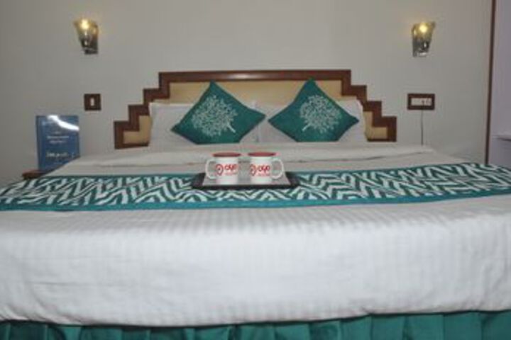Room 9 of 25