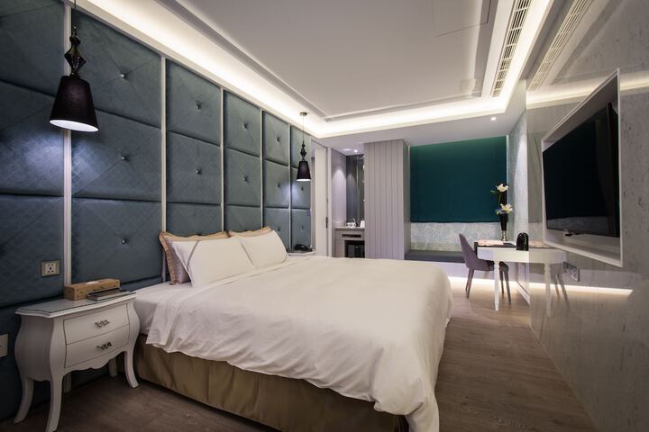 Room 84 of 113