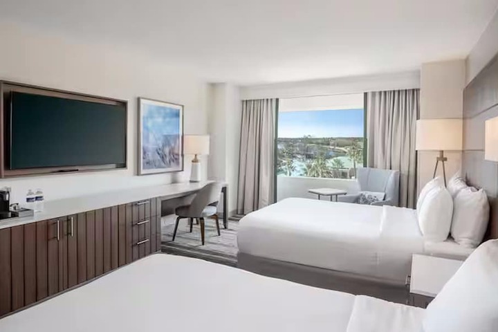 Room 37 of 132