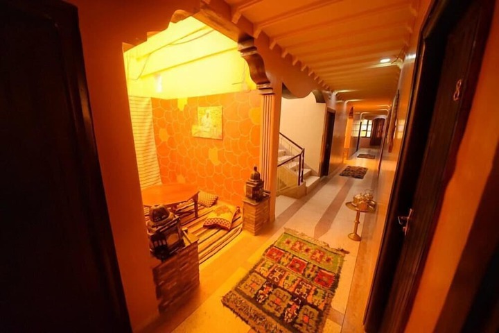 Room 15 of 27