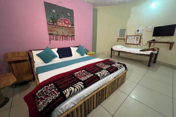 Room 18 of 48