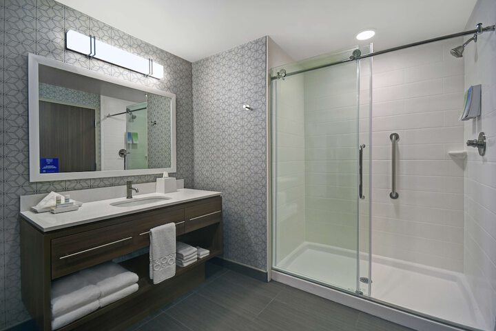 Bathroom shower