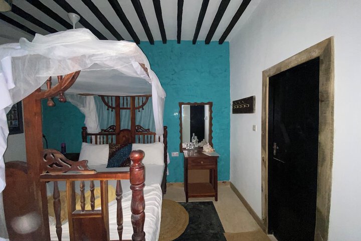 Room 49 of 161