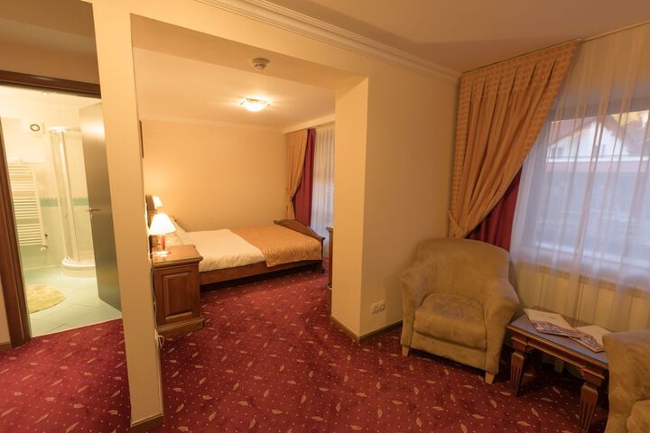 Room 14 of 73