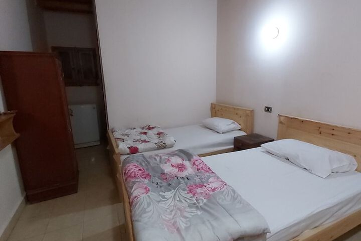 Room 14 of 24