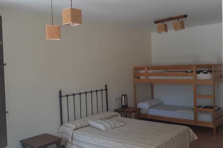 Room 14 of 28
