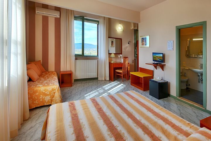 Room 7 of 87