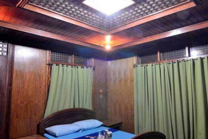 Room 7 of 27