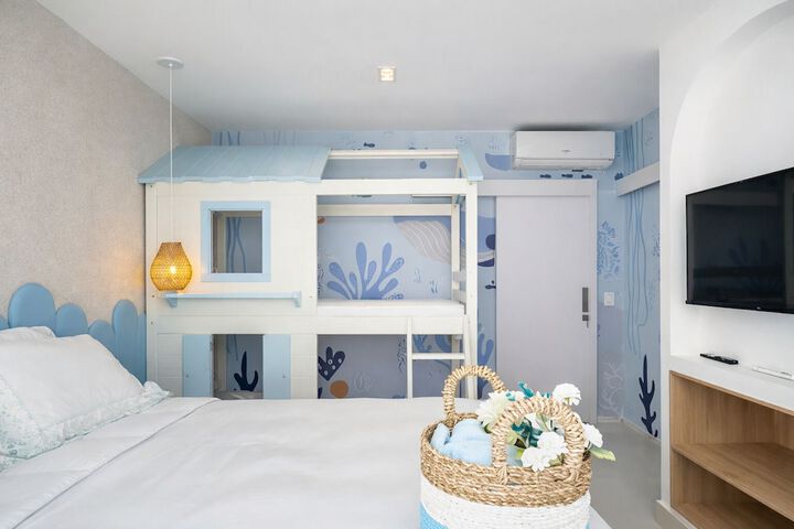 Room 54 of 144