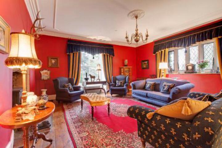 Room 2 of 11