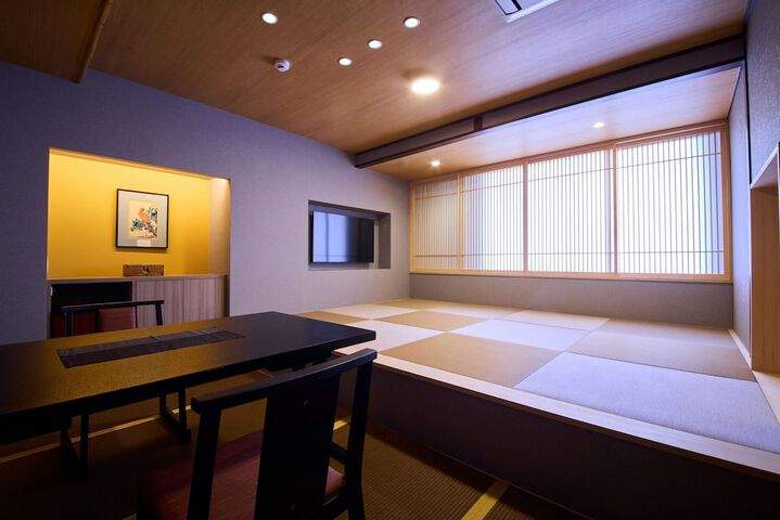 Room 22 of 42
