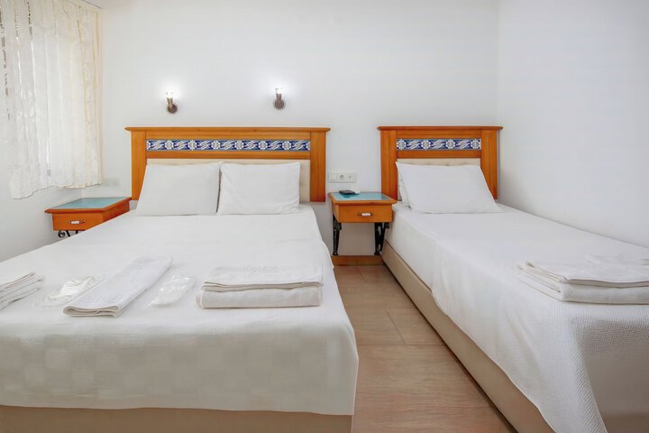 Room 43 of 63