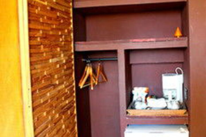 Lounge 169 of 191