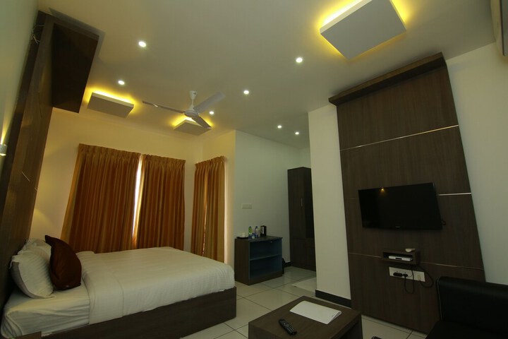 Room 5 of 25