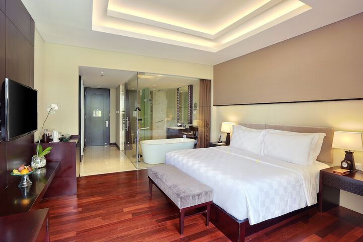 Room 5 of 56