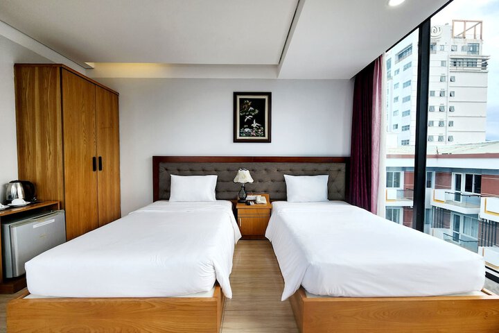 Room 16 of 117